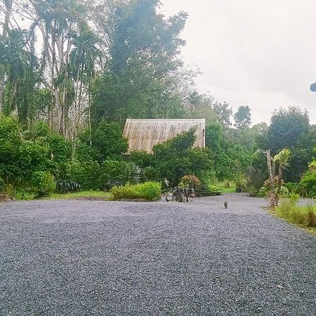 Appartamento The Box Promkiri Nakhon Si Thammarat Esterno foto
