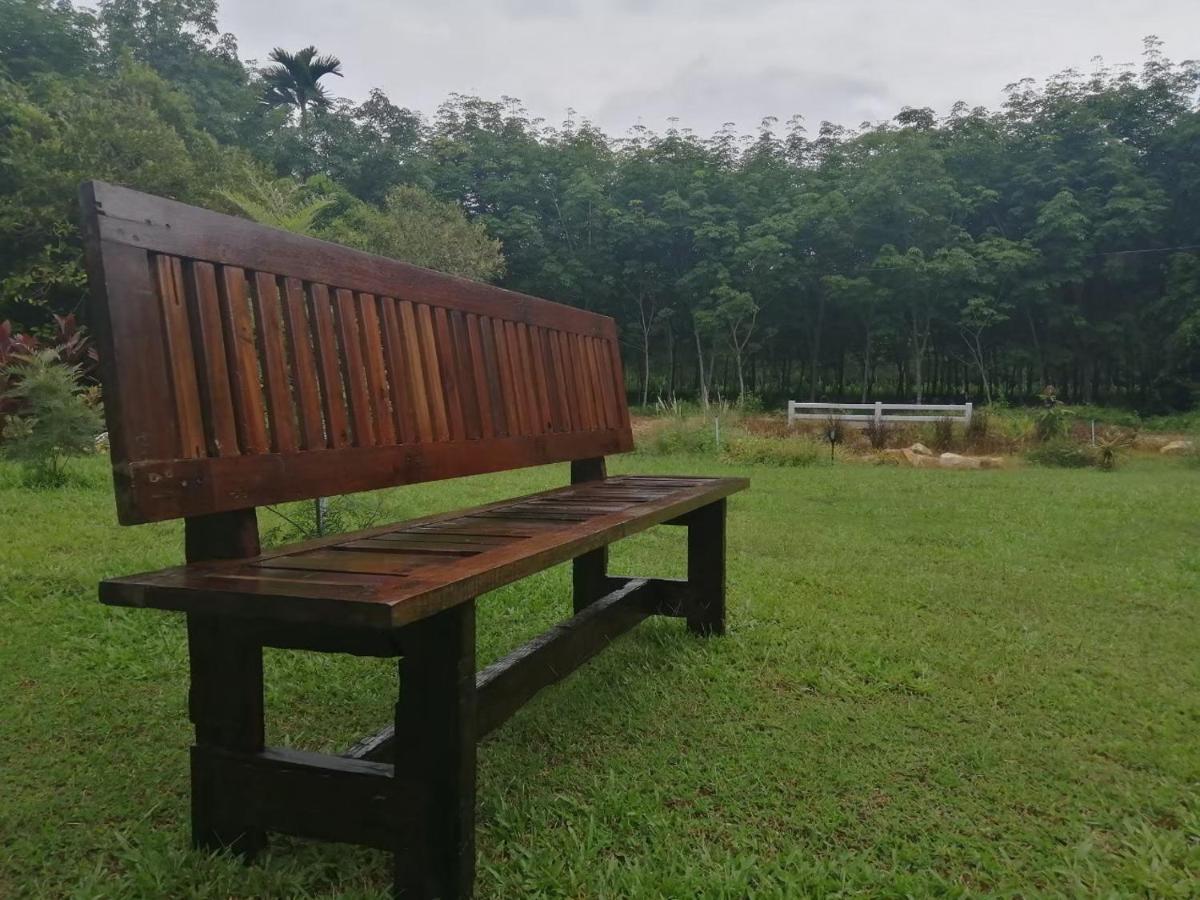 Appartamento The Box Promkiri Nakhon Si Thammarat Esterno foto