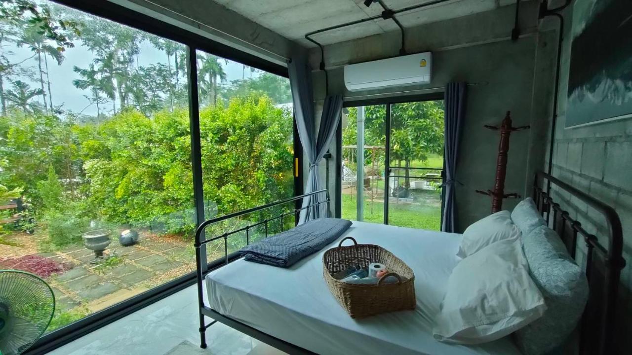 Appartamento The Box Promkiri Nakhon Si Thammarat Esterno foto