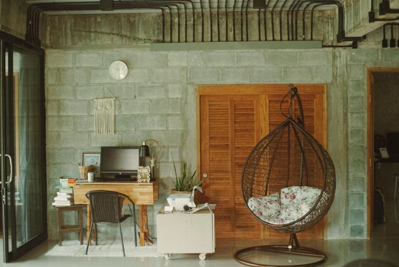 Appartamento The Box Promkiri Nakhon Si Thammarat Esterno foto