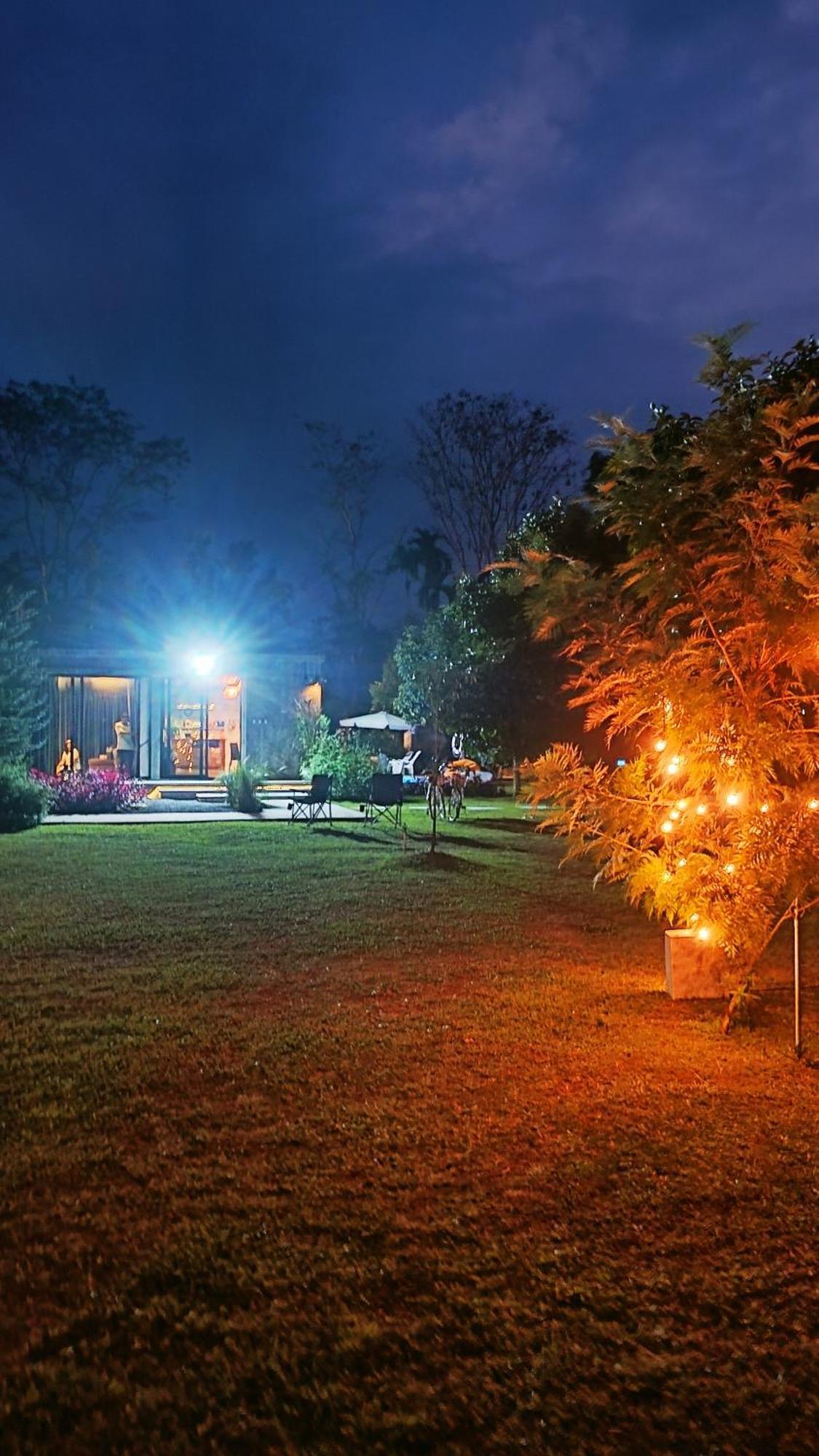 Appartamento The Box Promkiri Nakhon Si Thammarat Esterno foto
